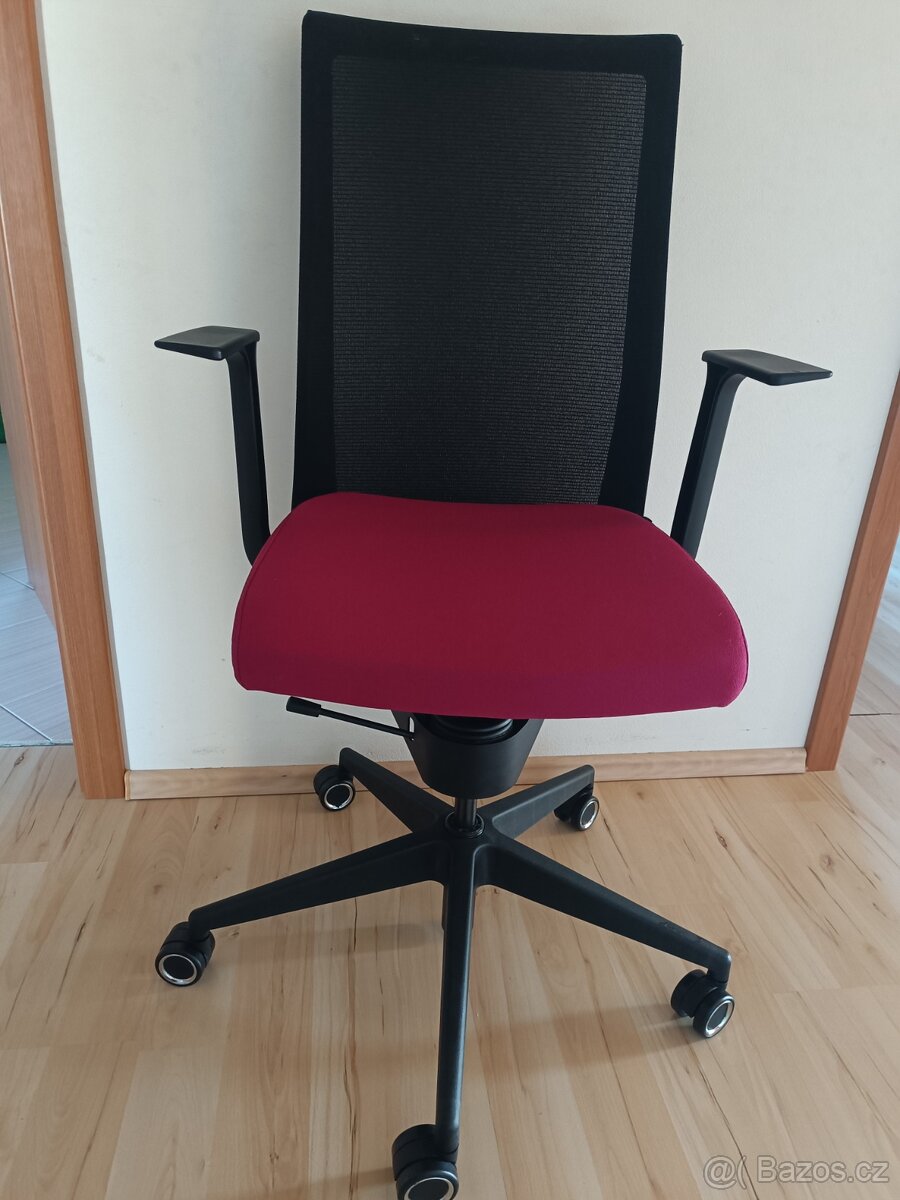 Kancelářská zdravotní židle Adaptic EASY