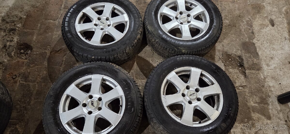 Alu kola r16, 5,114,3 zimní pneu 215/65C