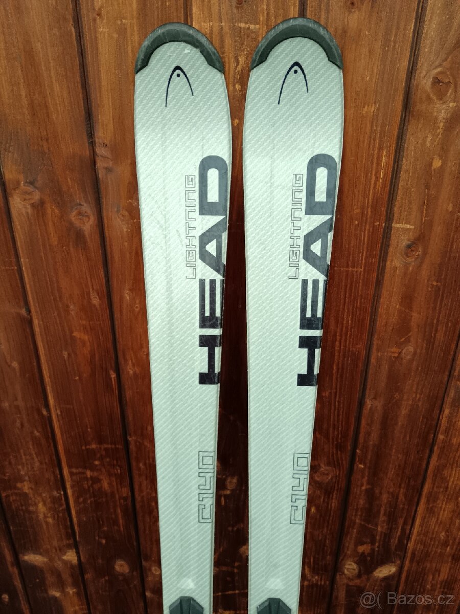 Sjezdové lyže Head Cyber C140