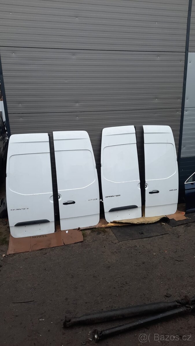 zadní dveře MB sprinter 907