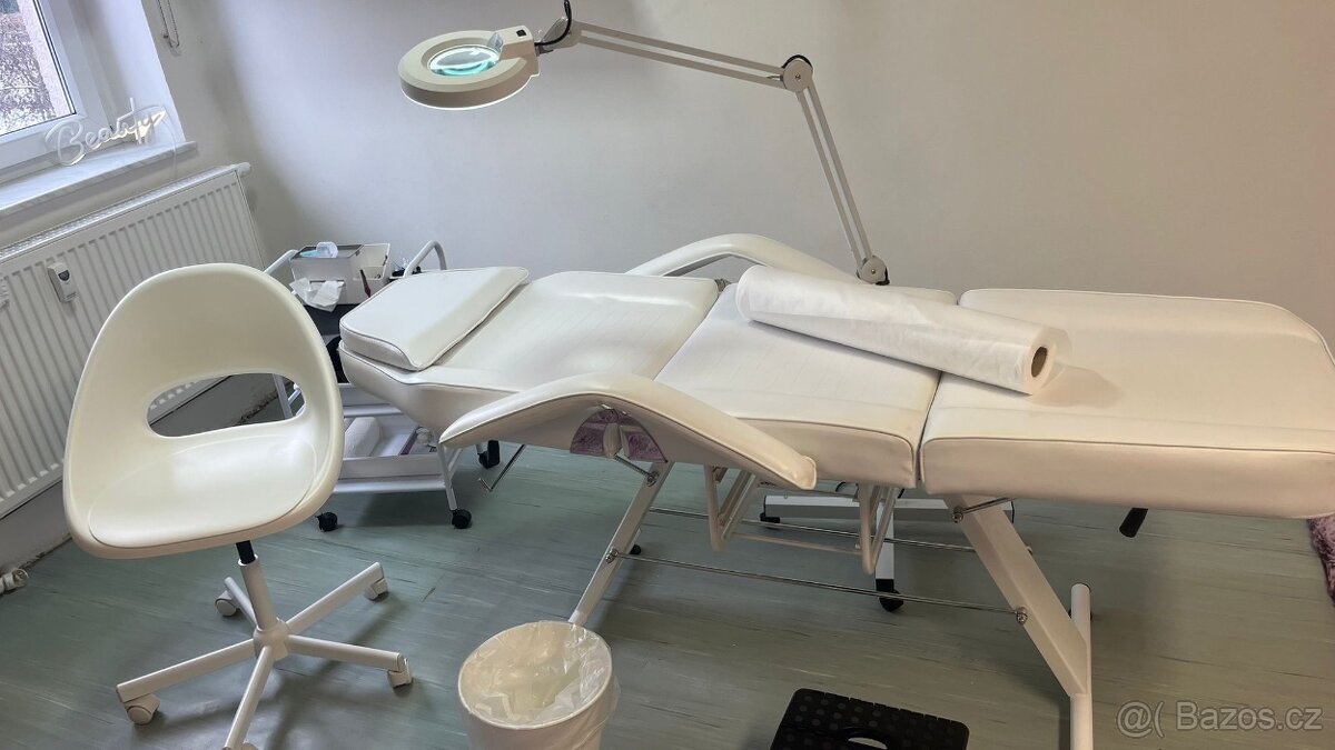 Kosmetický nábytek