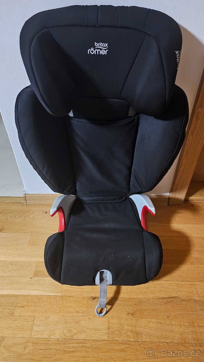 Britax Römer KidFix SL od 15 do 36 kg (tzn. cca od 4 do 12 l