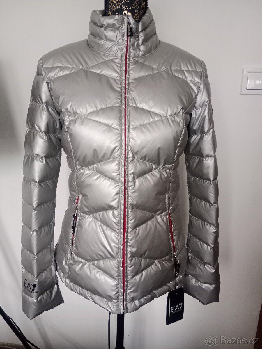 Empirio Armani vysoce luxusní zimní péřová bunda