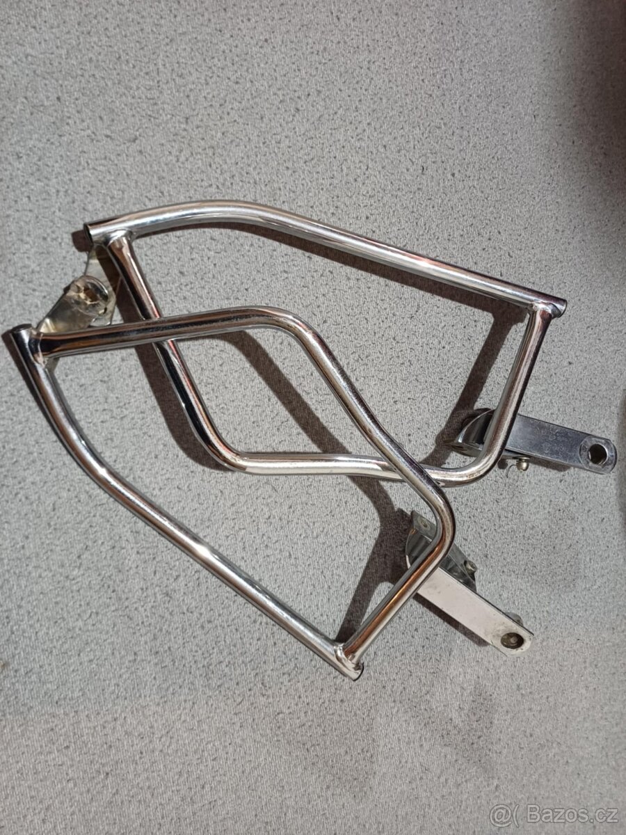 Suzuki LS 650 boční držáky brašen