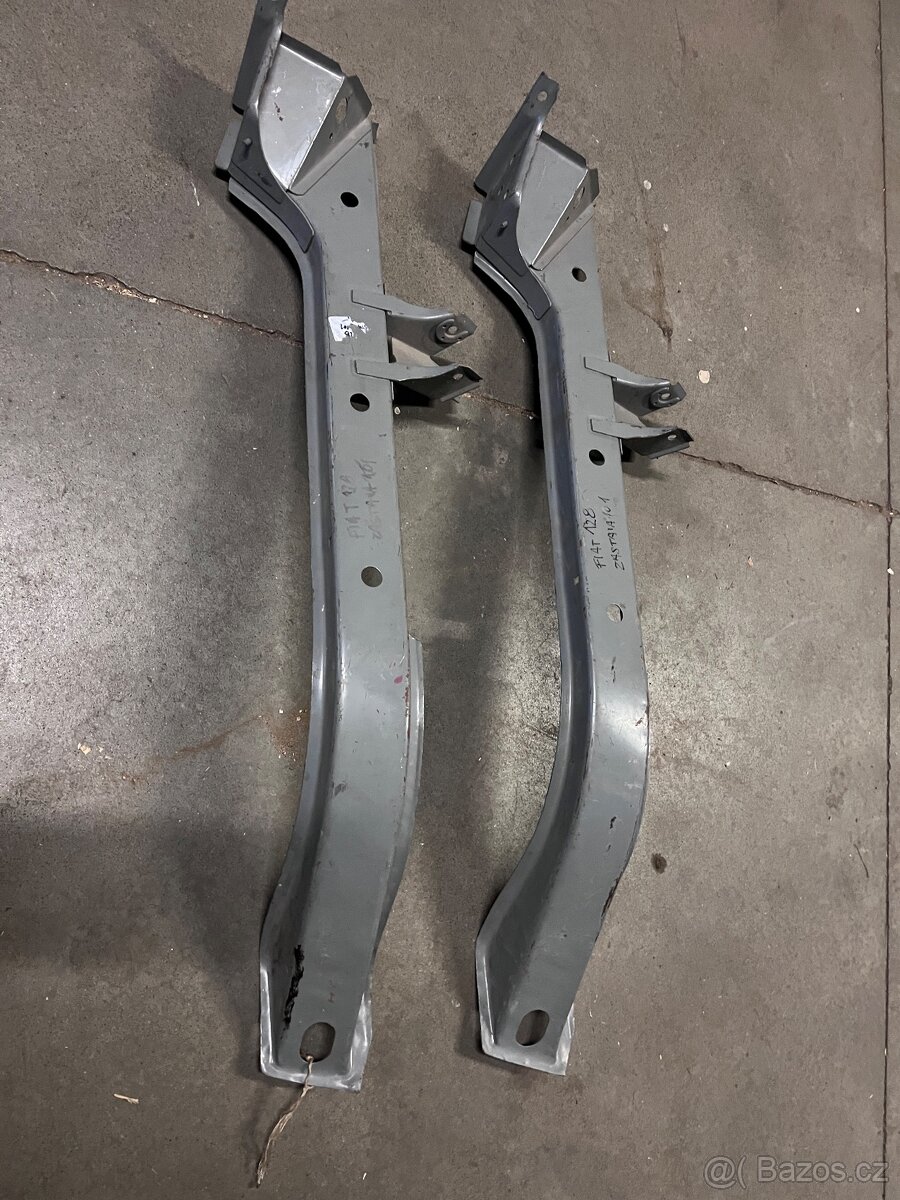 Fiat 128 nosník u motoru