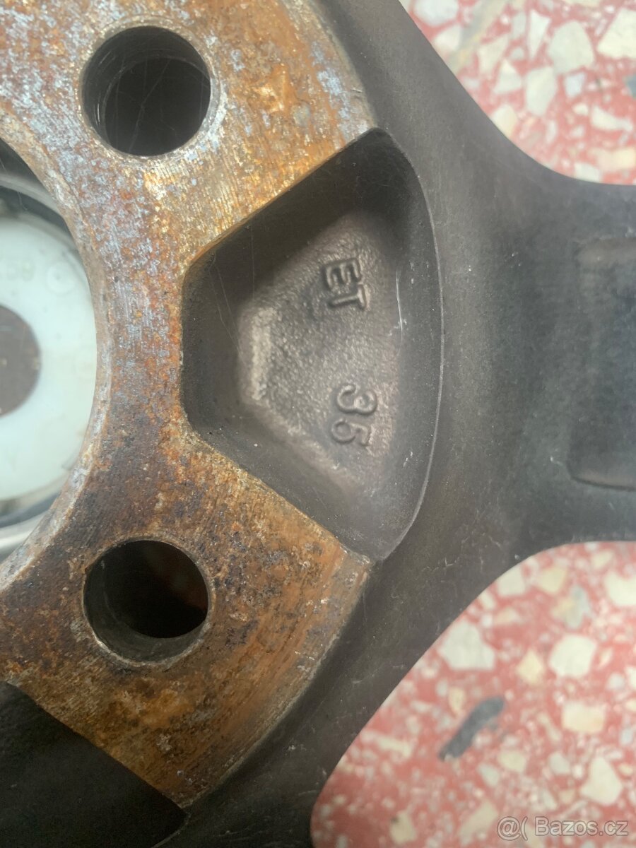 Kola seat 225/45 R17