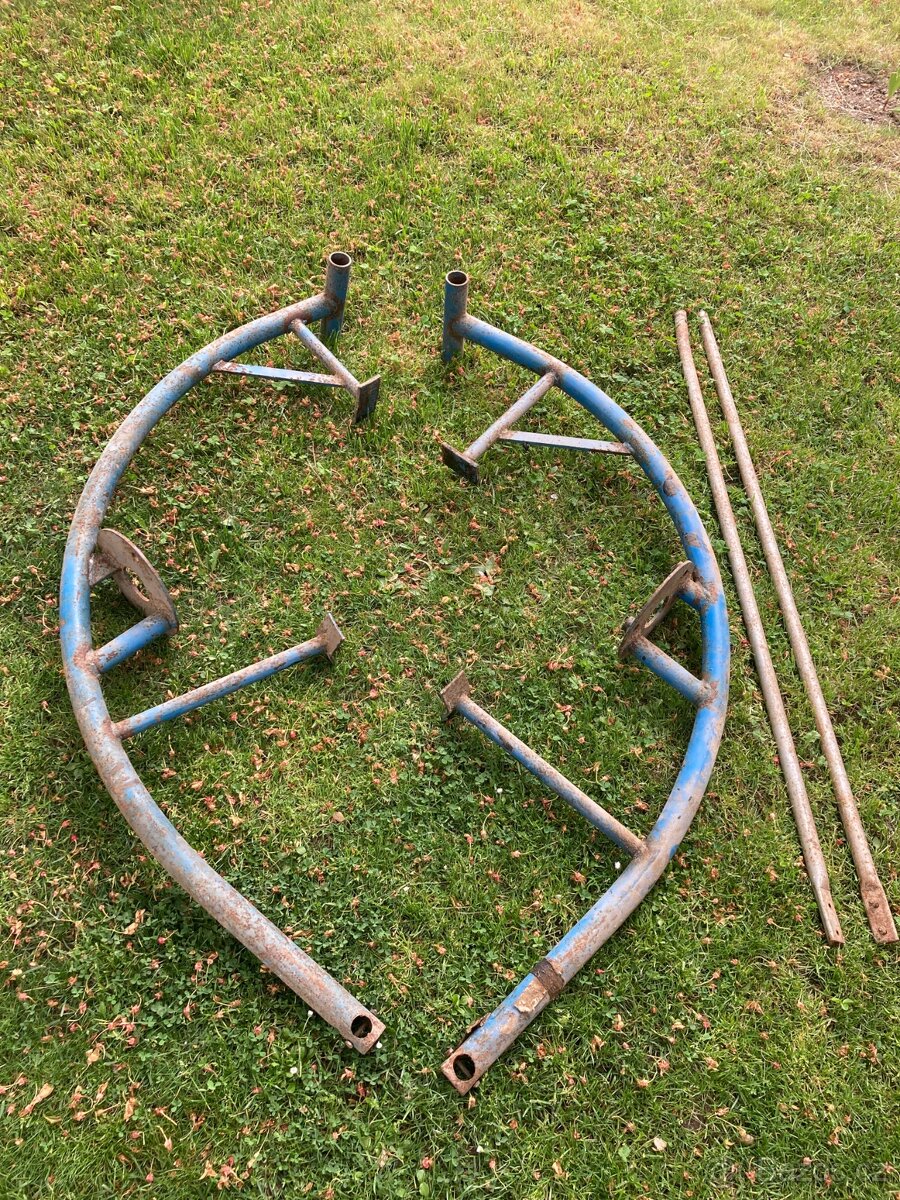 Kolébka na auto Dacia 1300