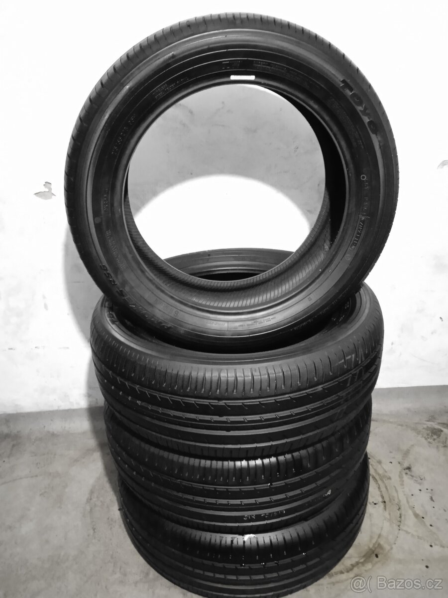 4ks letni 215/55/18 toyo
