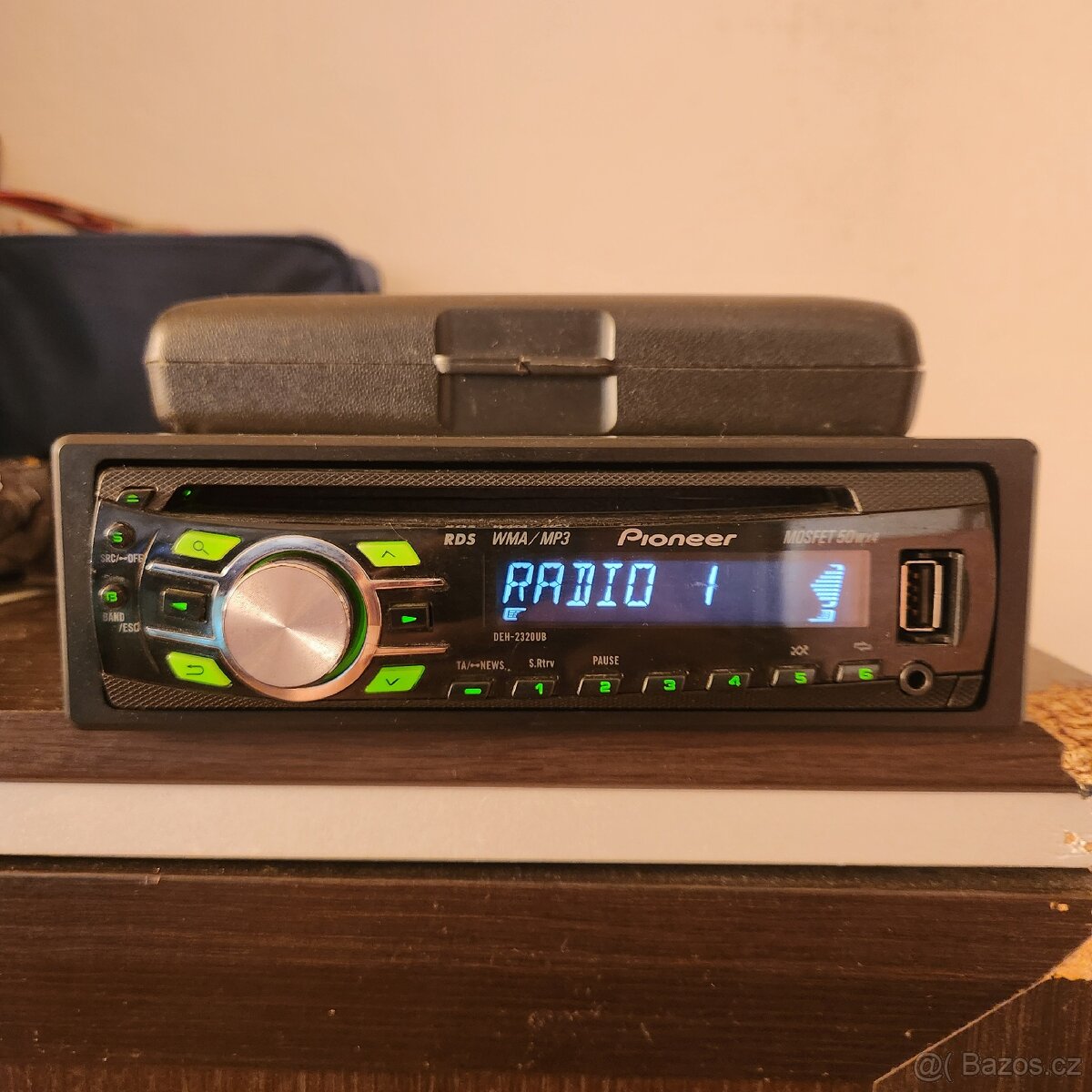 PIONEER DEH-2320UB CD MP3 USB AUX AUTORADIO