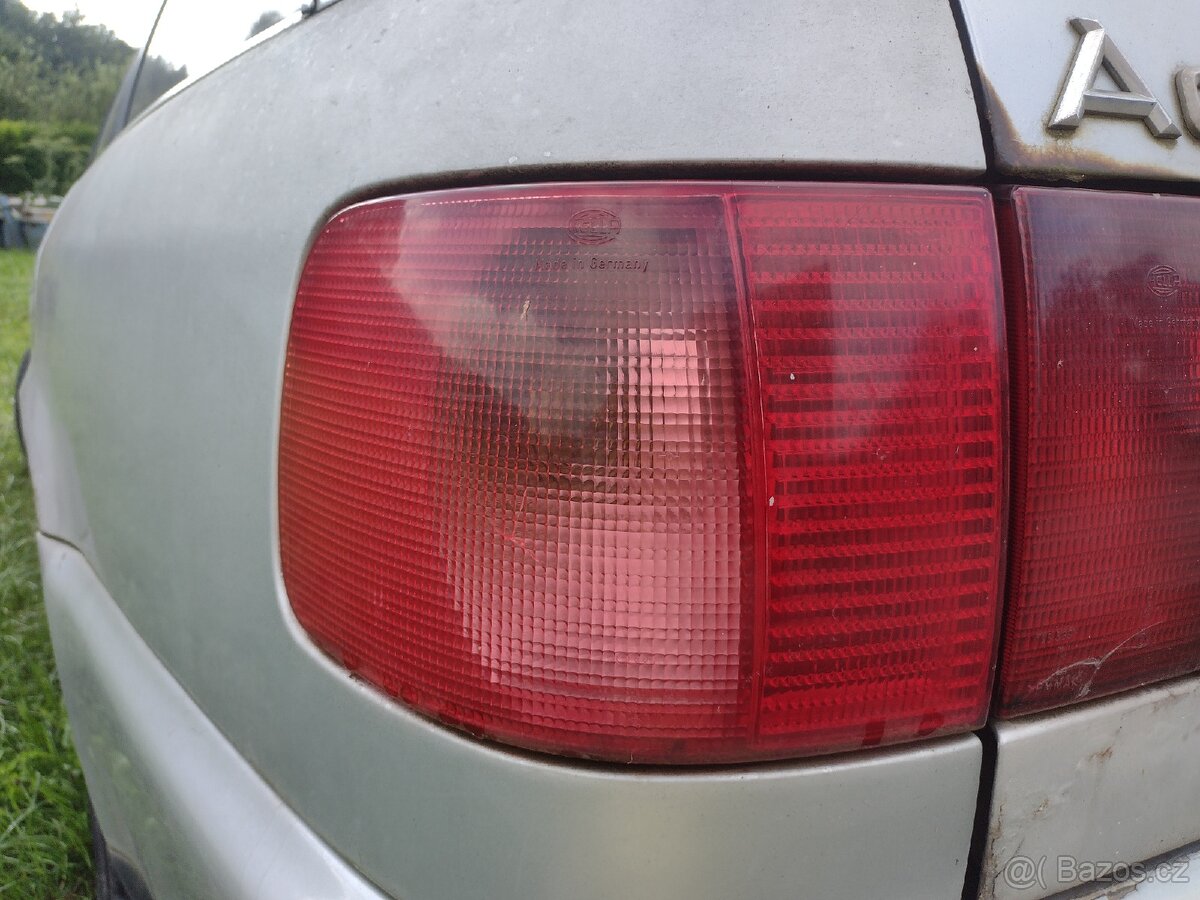 Světlo Audi A6 C4