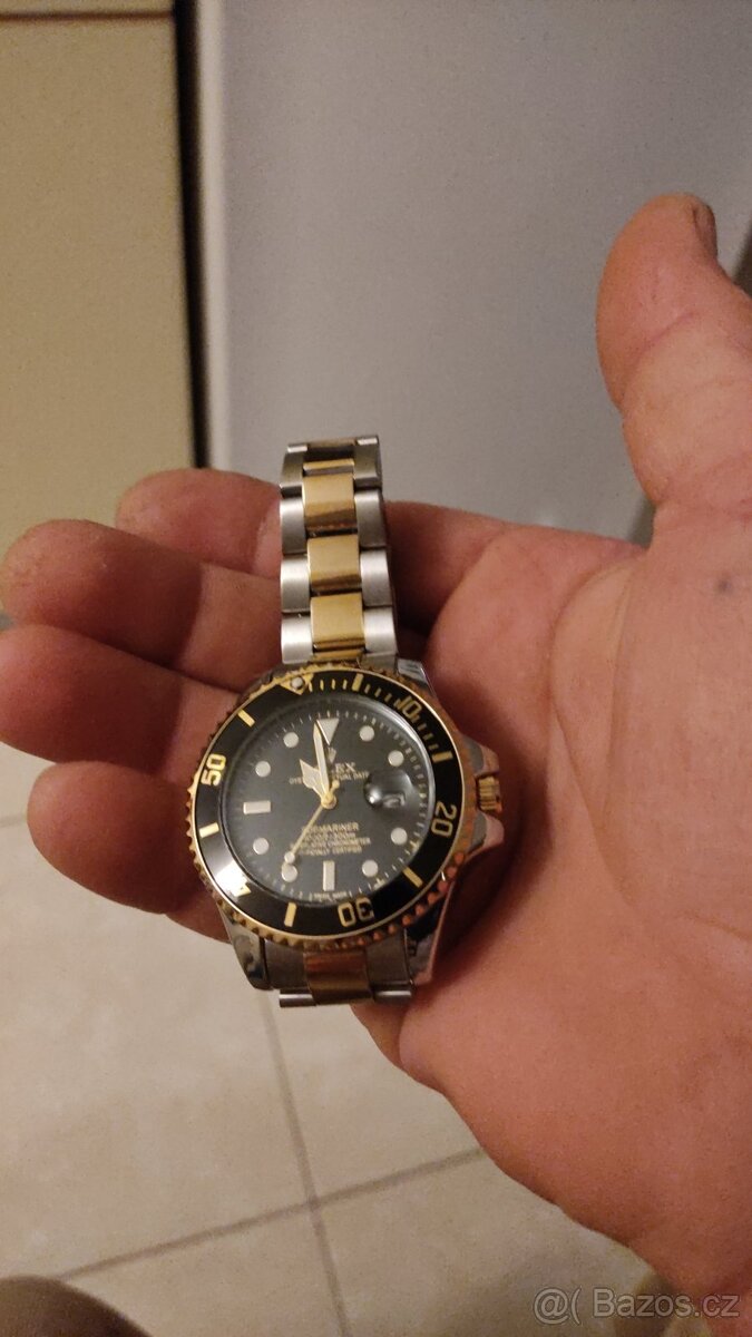 Rolex submariner (Green)