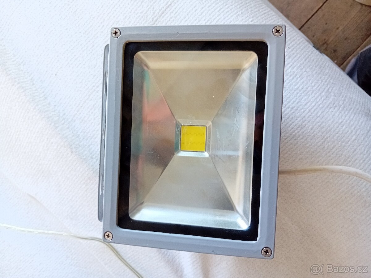 Svítidlo LED HALO MCOB 20W