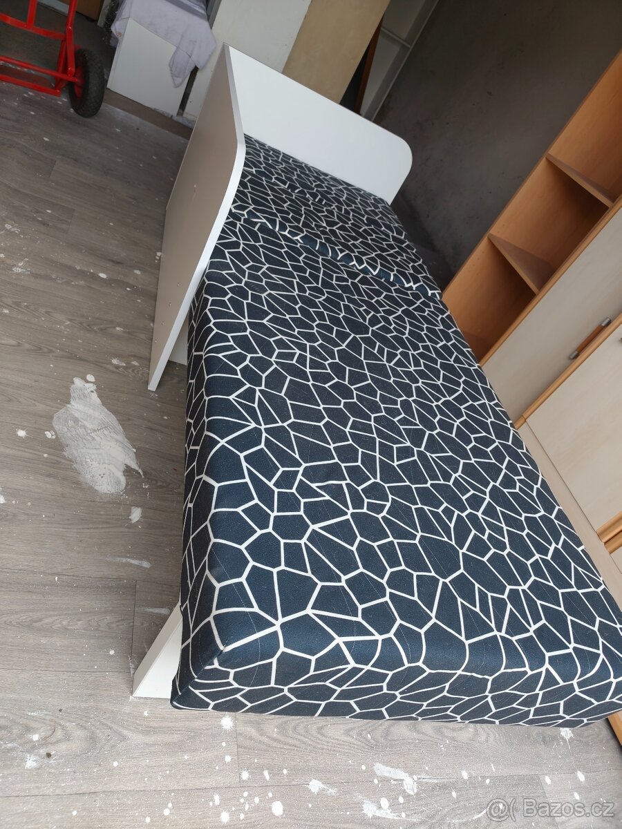 Rozkládací pohovka