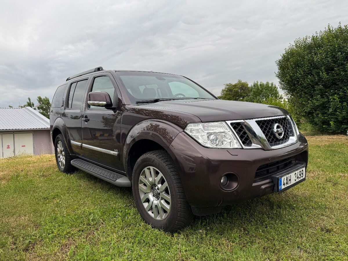 NISSAN PATHFINDER  3.0  V6