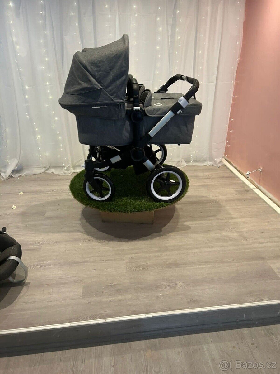 Bugaboo Donkey 3 Double KOMPLETNÍ BALENÍ - Hliníkový rám šed