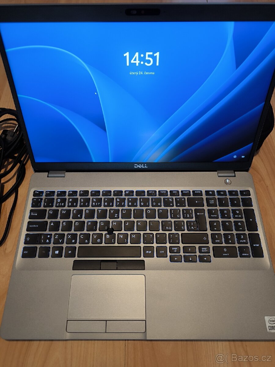 Notebook Dell Latitude 5510, i5, 256 SSD, 8GB RAM.