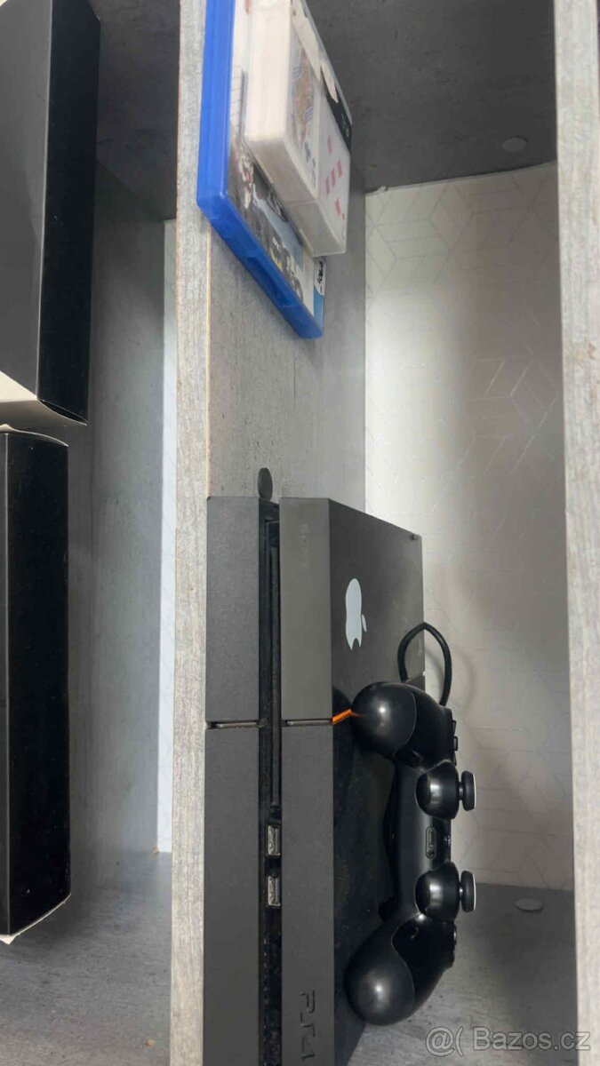 PlayStation 4 500gb +volant
