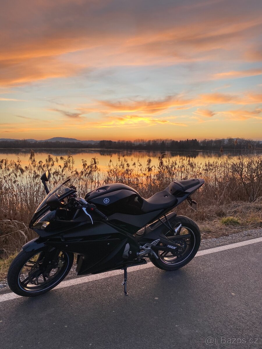 Yamaha yzf r125