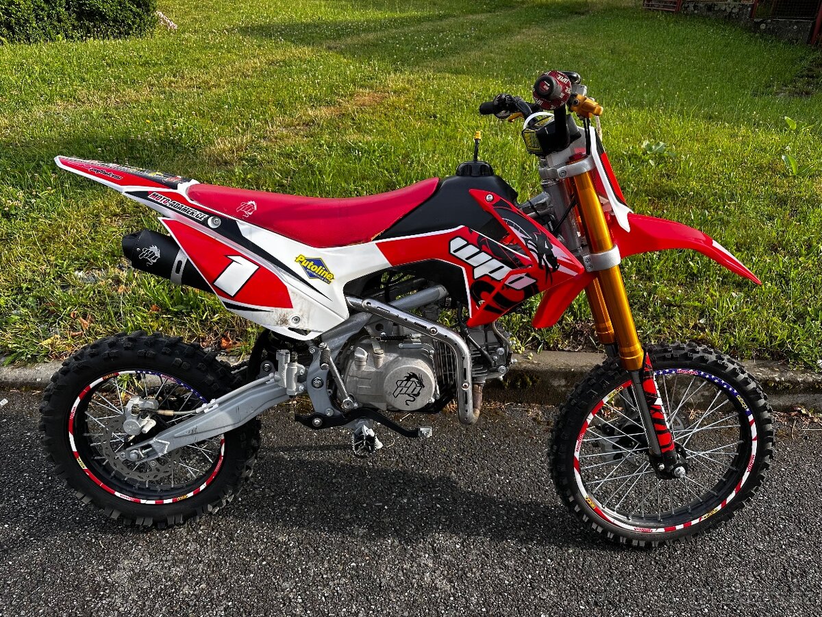 Stomp 140 PITBIKE