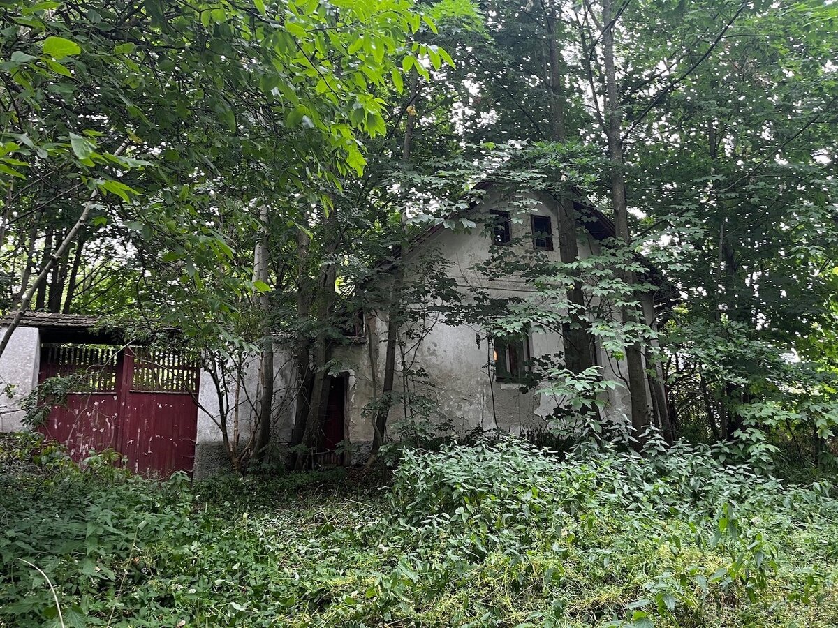 Zemědělská usedlost v Dobešově u Černovic