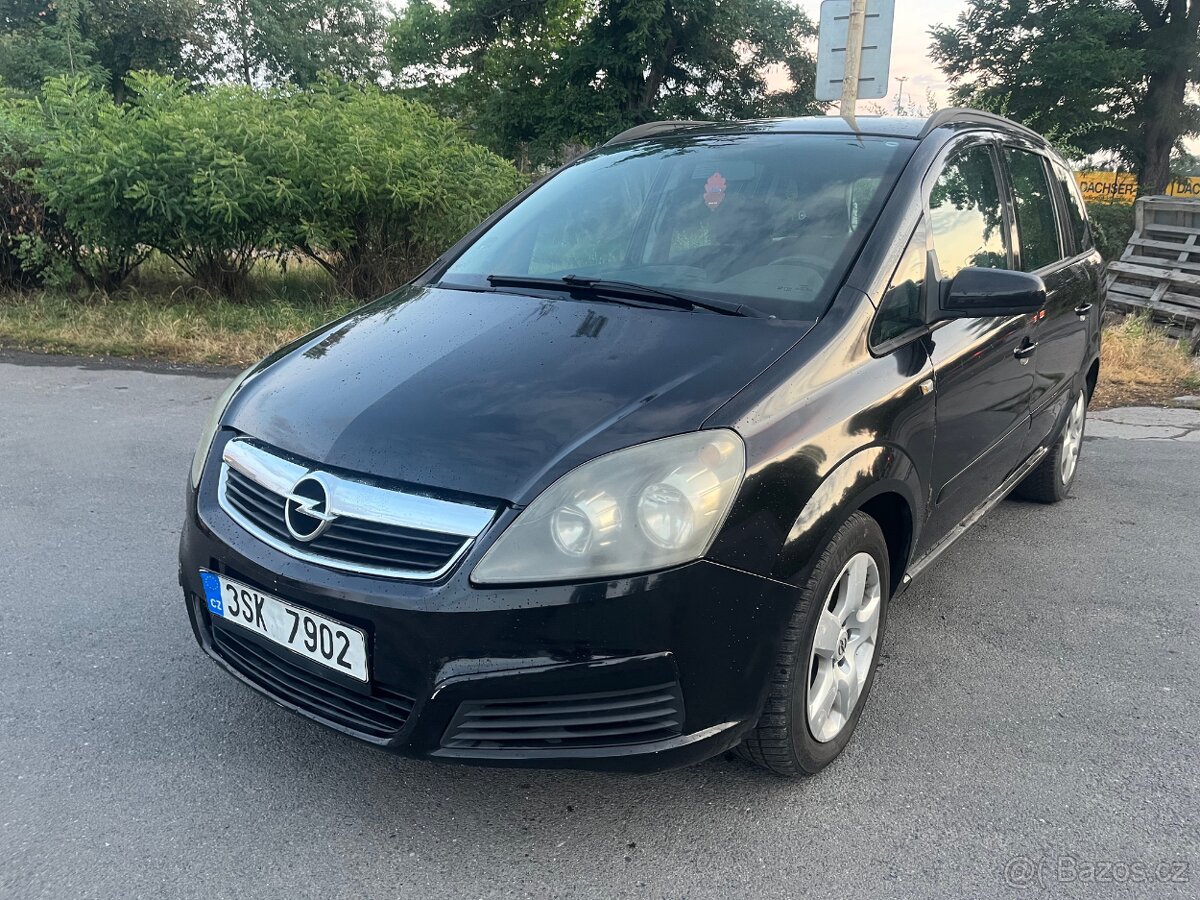 Opel Zafira B 1.9 TDI - STK 6/2027 - 7 místné