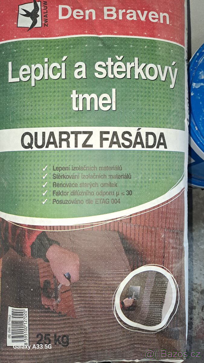 Lepicí a stěrkovy tmel