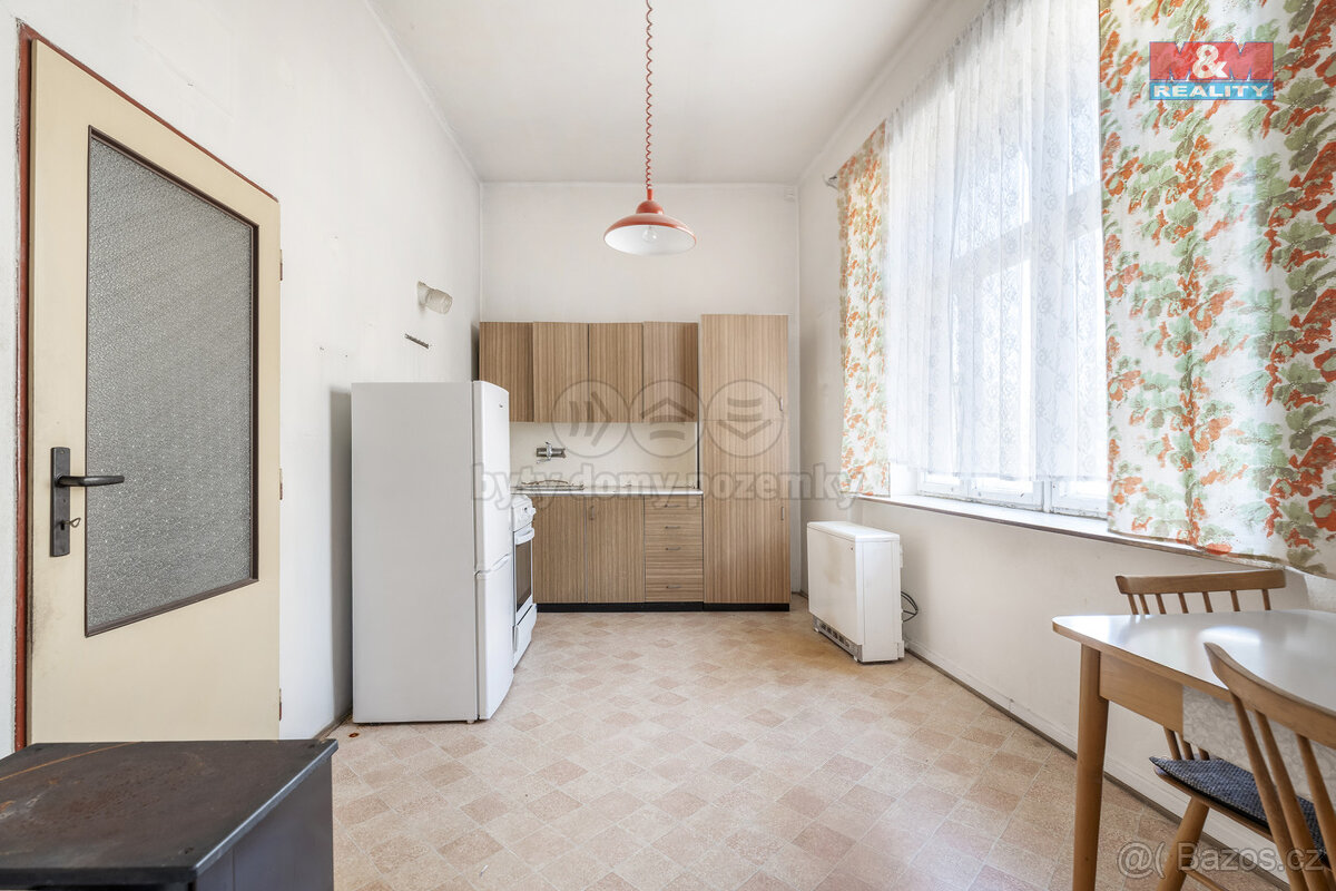 Prodej bytu 2+1, 67 m², Česká Lípa, ul. Dubická, zahrada