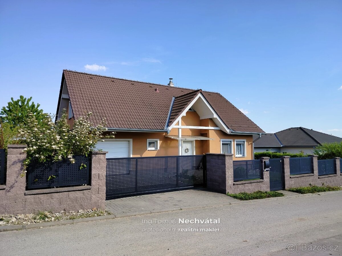 Rodinný dům, kde získáte prostor i klid – Těšetice u Znojma