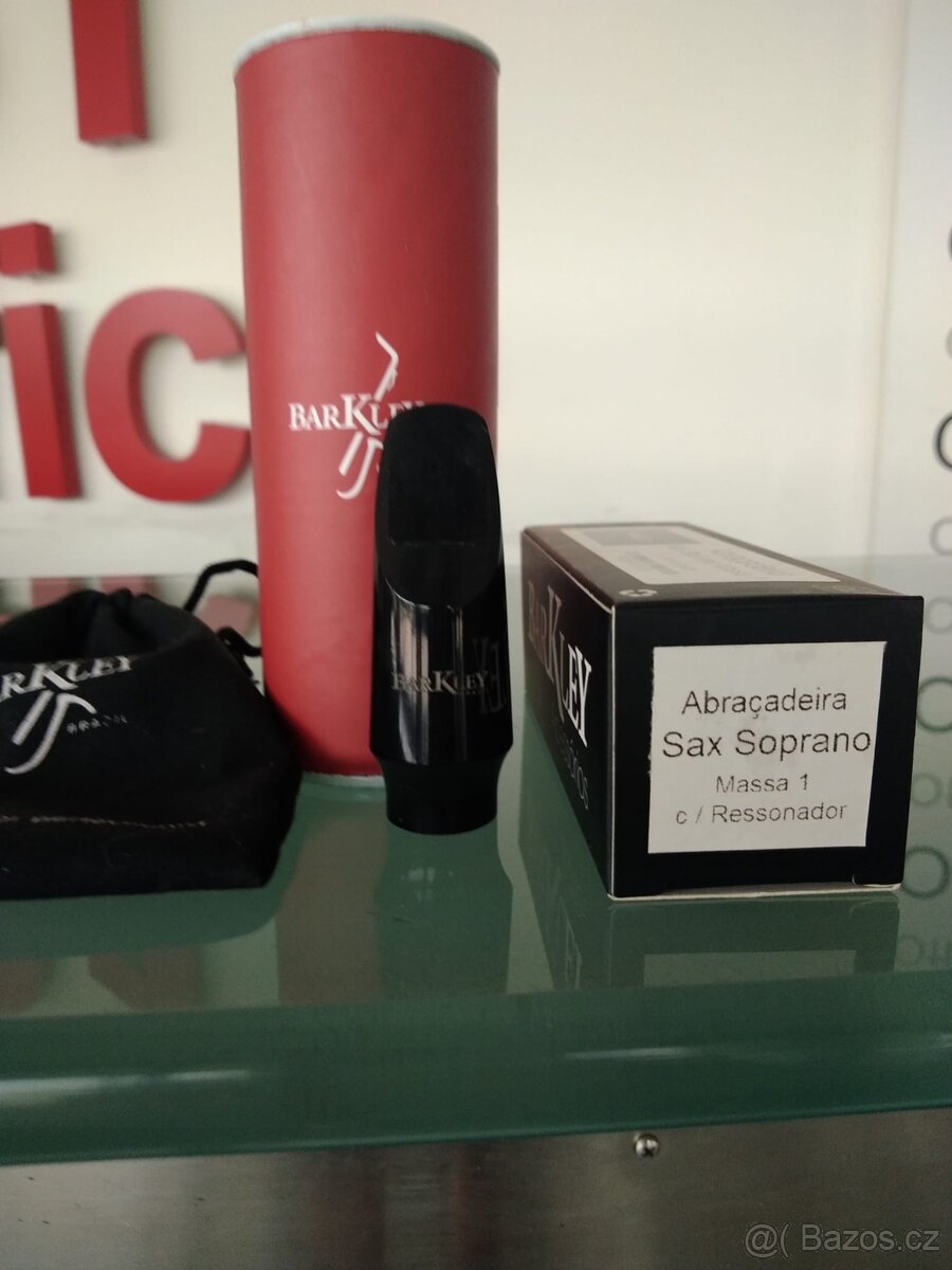 hubička na soprán sax