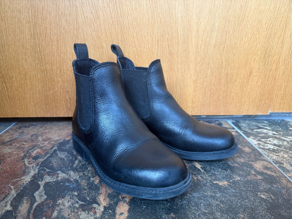 Dětská kožená perka vel. 32