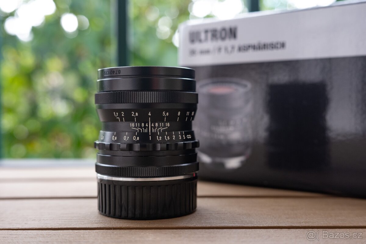 Voigtlander Ultron 35mm f1.7 Leica M