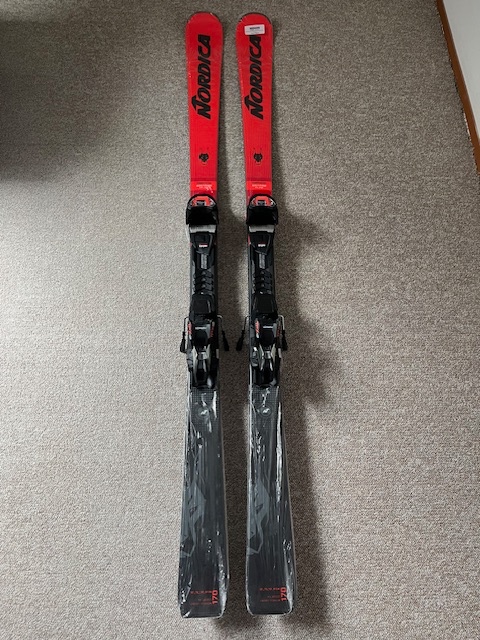 Nordica Dobermann Spitfire 70 TI + vázání Marker FDT TPX 12