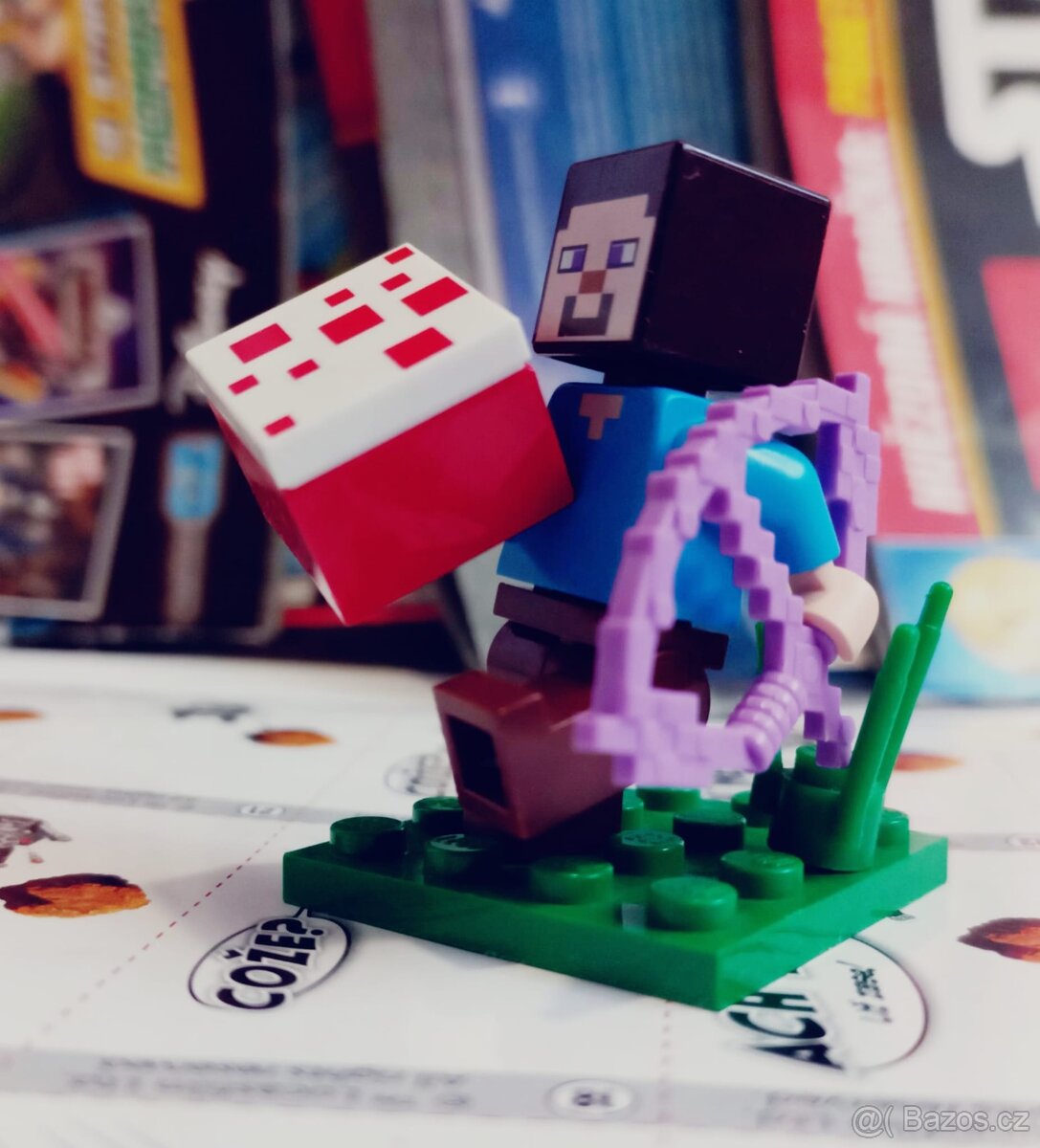 Figurka Steve + časopisy