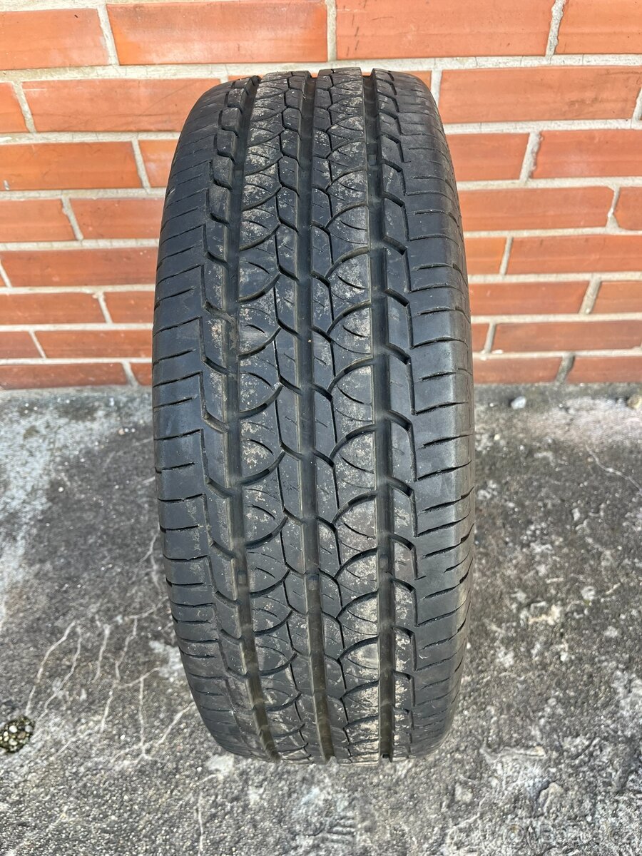 1 ks celoroční pneu Barum Vanis2 225/70/15 C (7,6 mm vzorek)