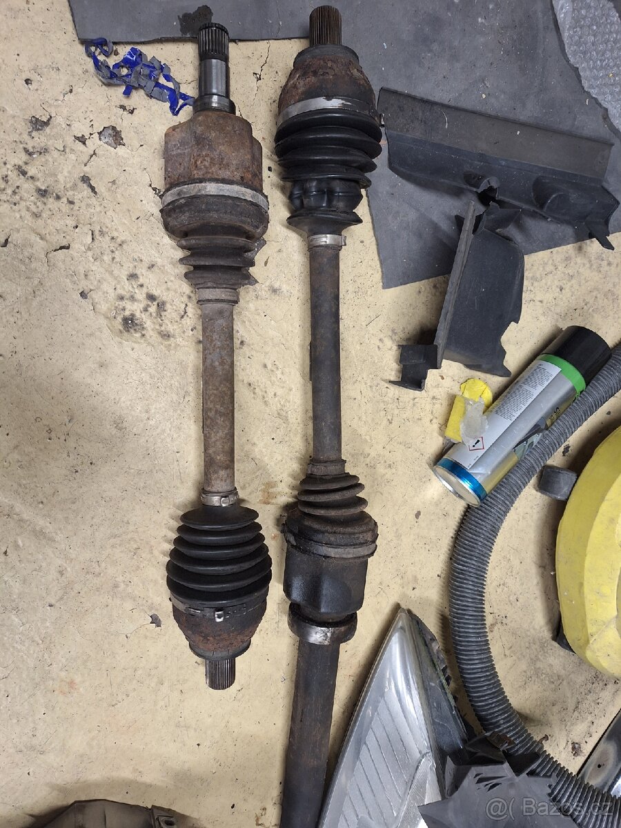 Ford Mondeo mk4, tdci levá poloosa