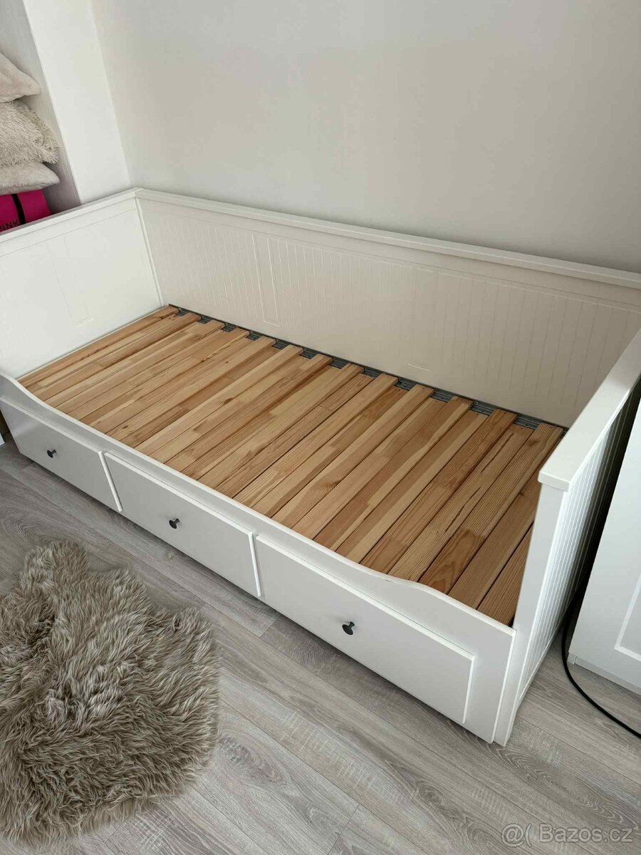 Prodám postel Ikea Hemnes