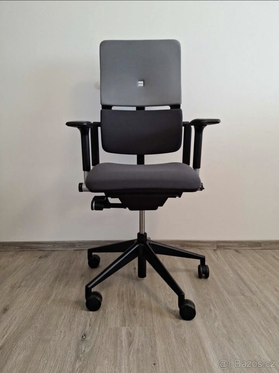 STEELCASE PLEASE V2  Kancelářská židle OP 31.000kc