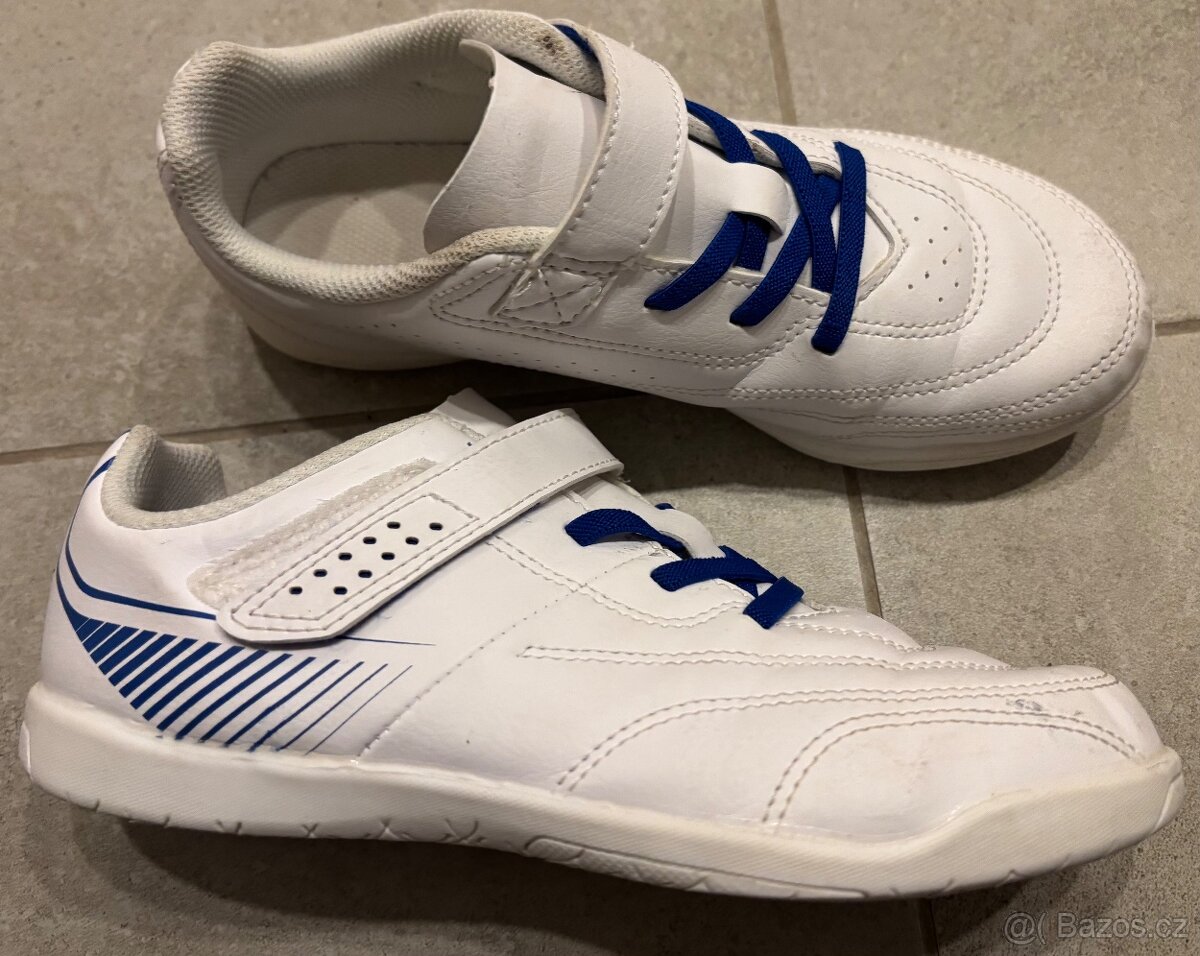 Salovky bílé boty tenisky Kipsta vel. 34/22cm