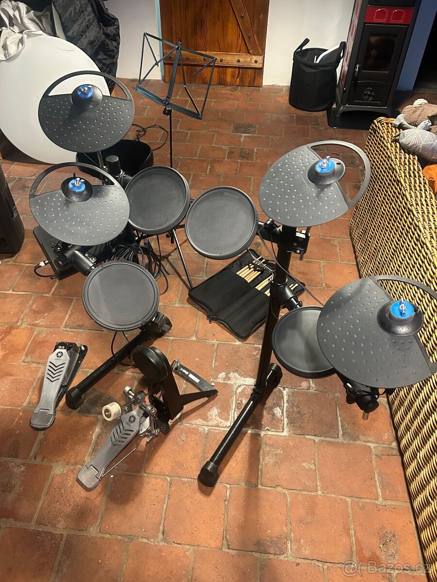 Bicí souprava Yamaha DTX450K