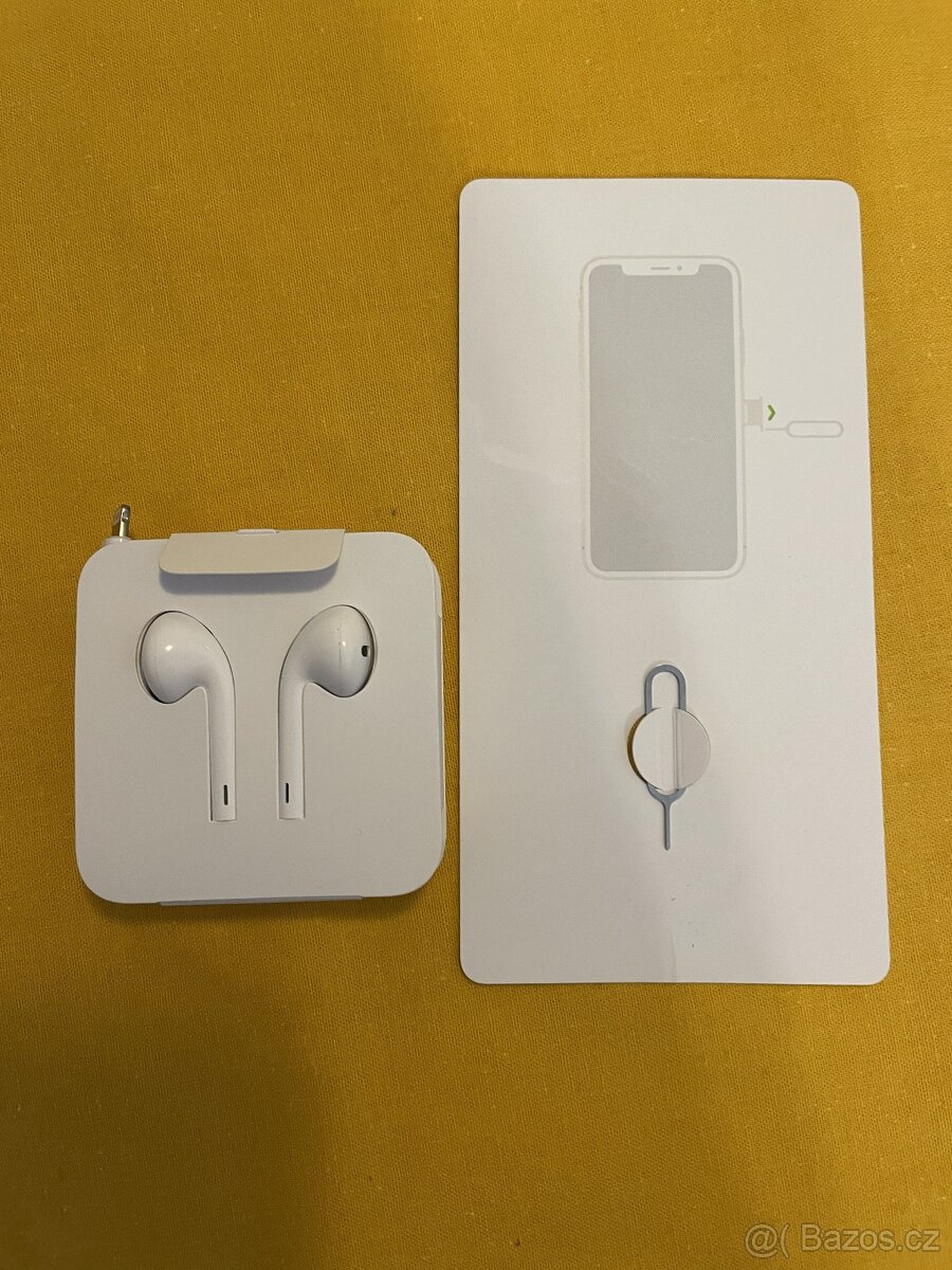 Apple/sluchátka, jehla, redukce/NOVÉ