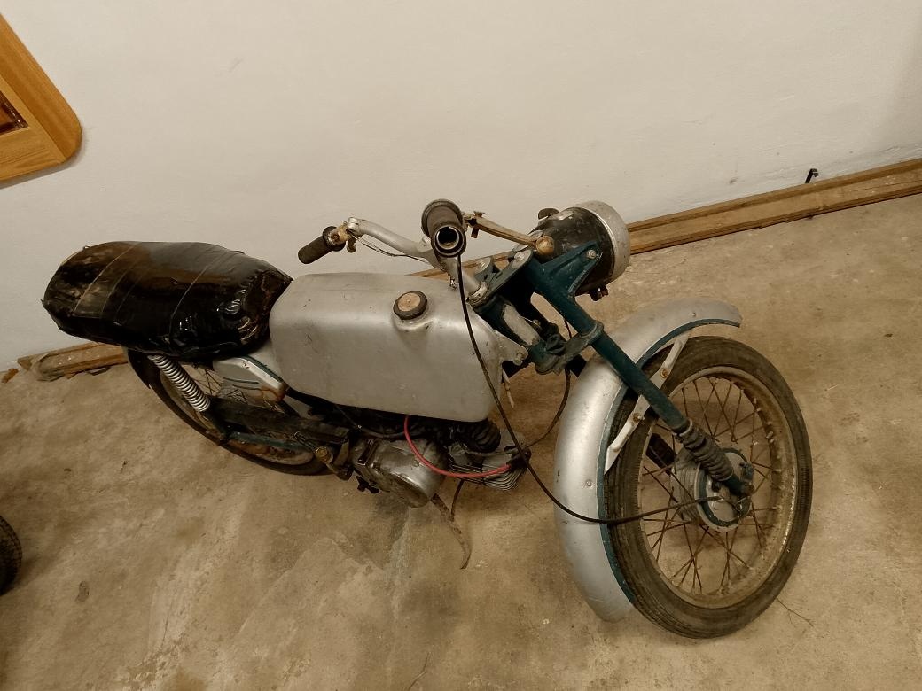 Prodám Jawu 50/23 mustang