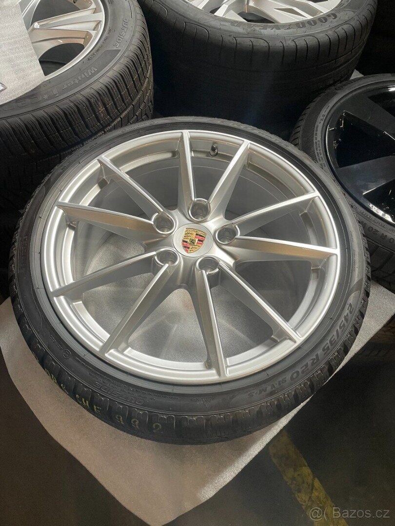 original Porsche 992 S r20 r21 Carrera 992601025c