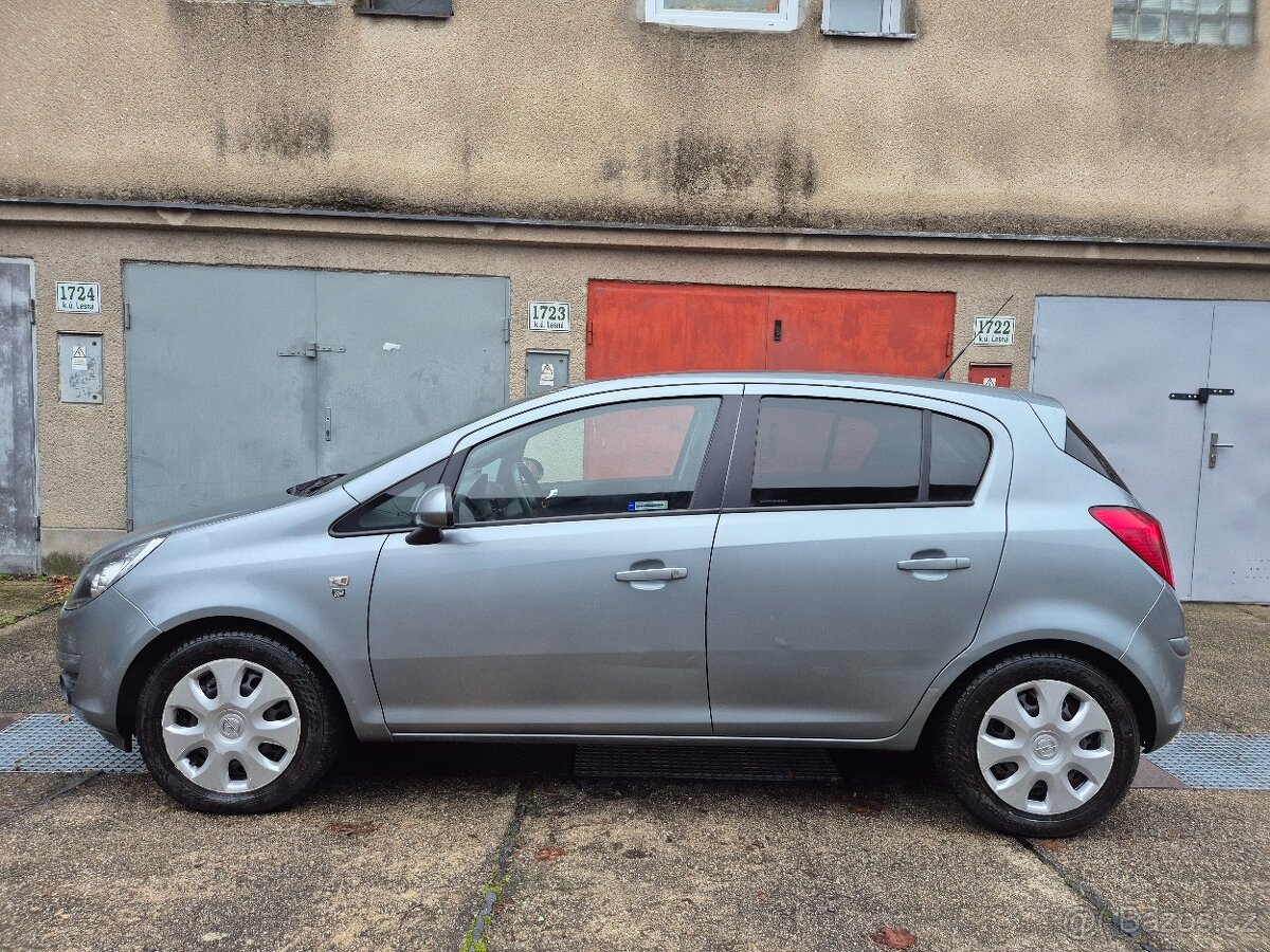 Opel Corsa 1.4 16v 74kw,103000km,Pěkný stav a výbava