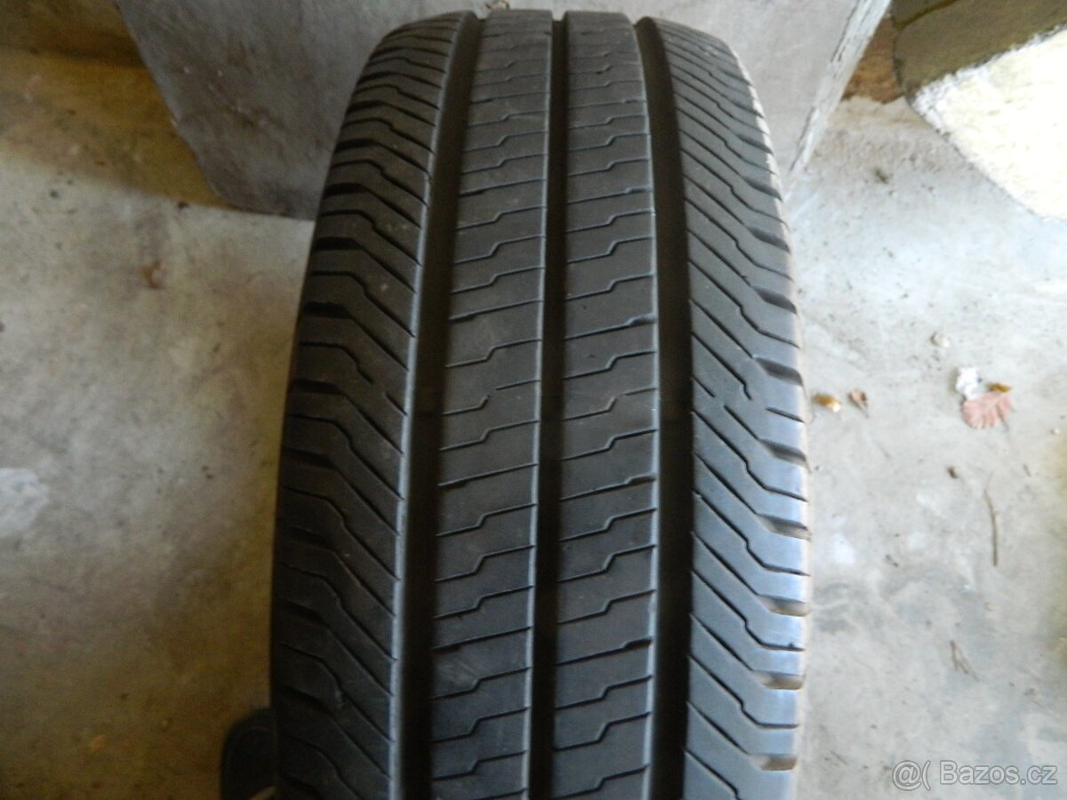 215/65 r15C 1ks Continental