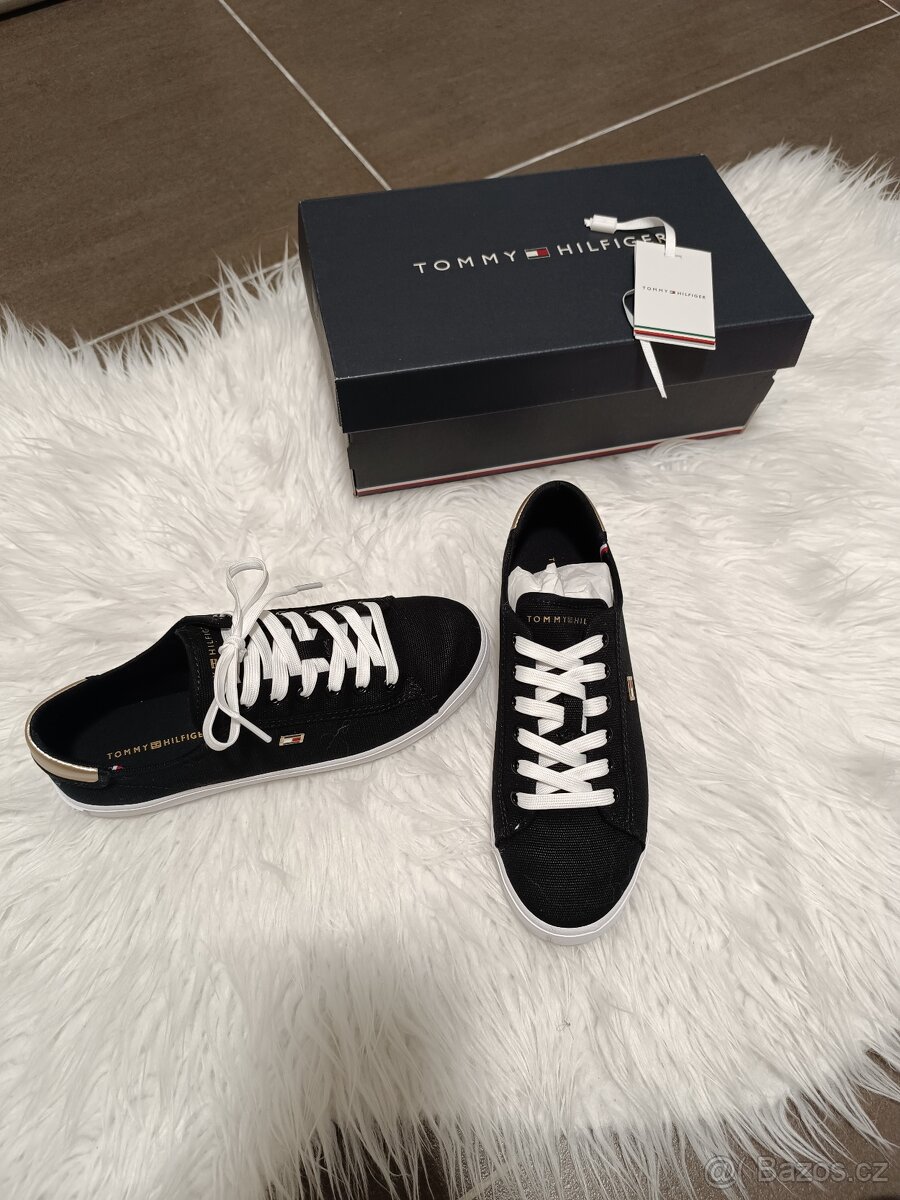 Plátěné boty Tommy Hilfiger