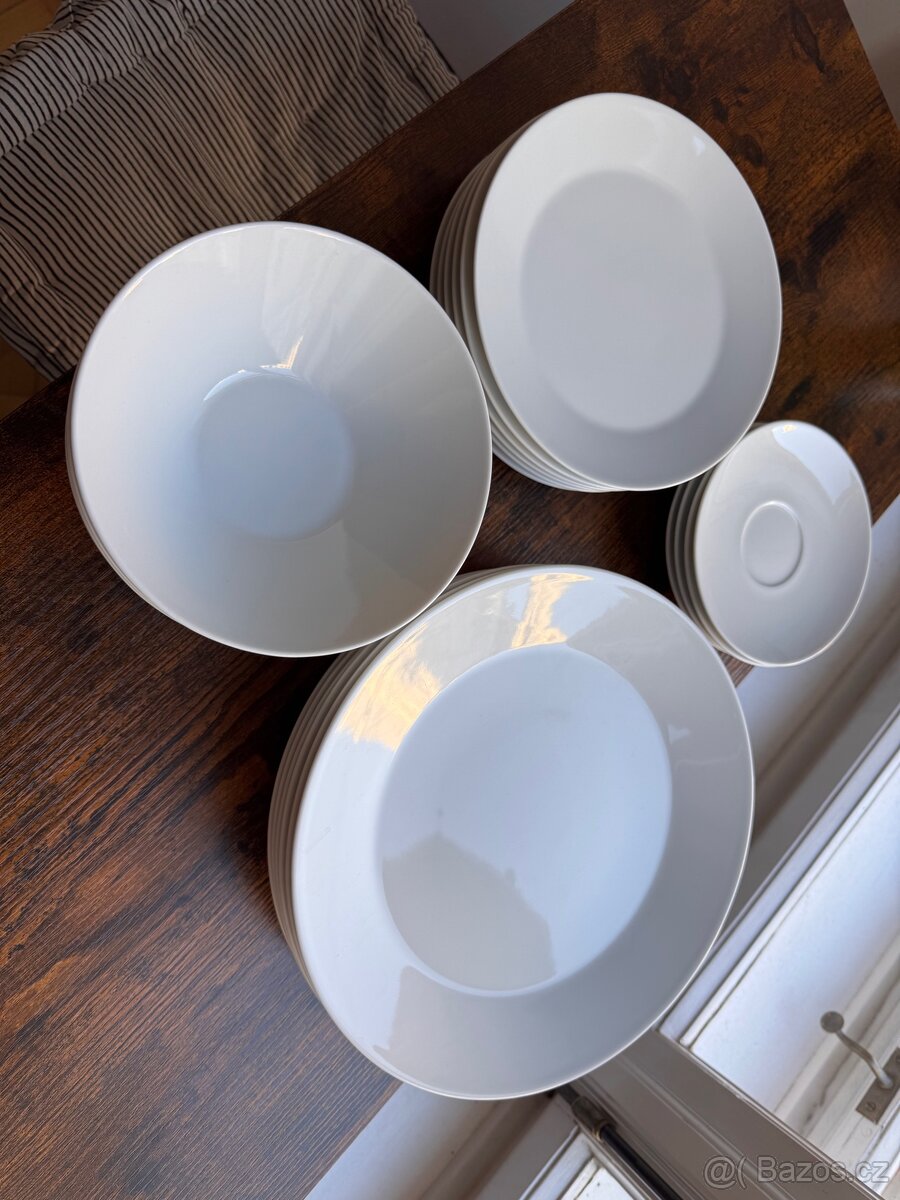 Talíře a misky IKEA