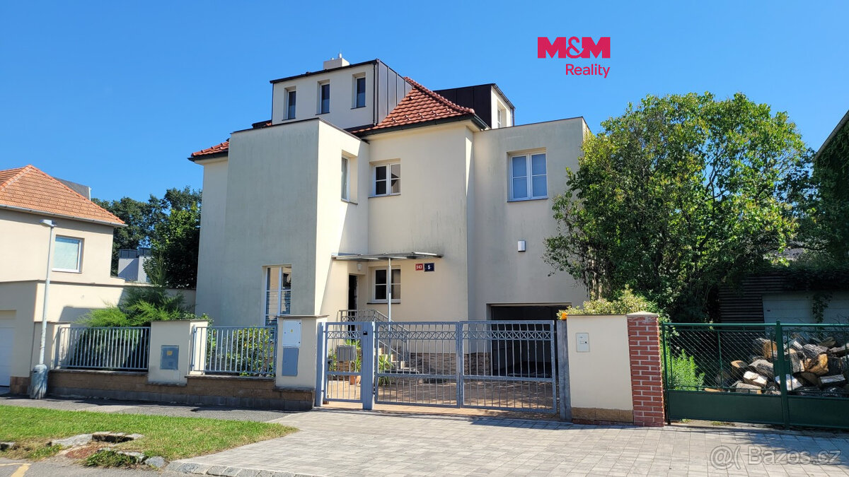 Praha, K Horoměřicům 거리, 차고 임대, 16 m²