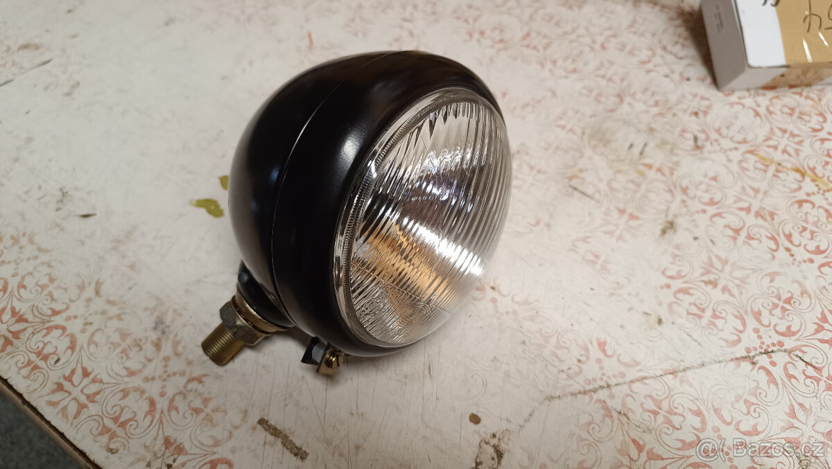 Hella - dvě světla, světlo sklo 130 mm průměr