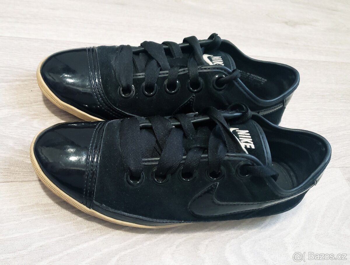 Nike Originál Dámské Kožené Boty Dívčí Baleríny Vel. 37.5