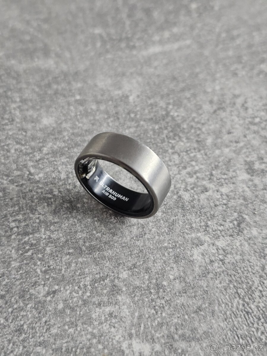 Ultrahuman Ring Air Raw Titanium vel. 9